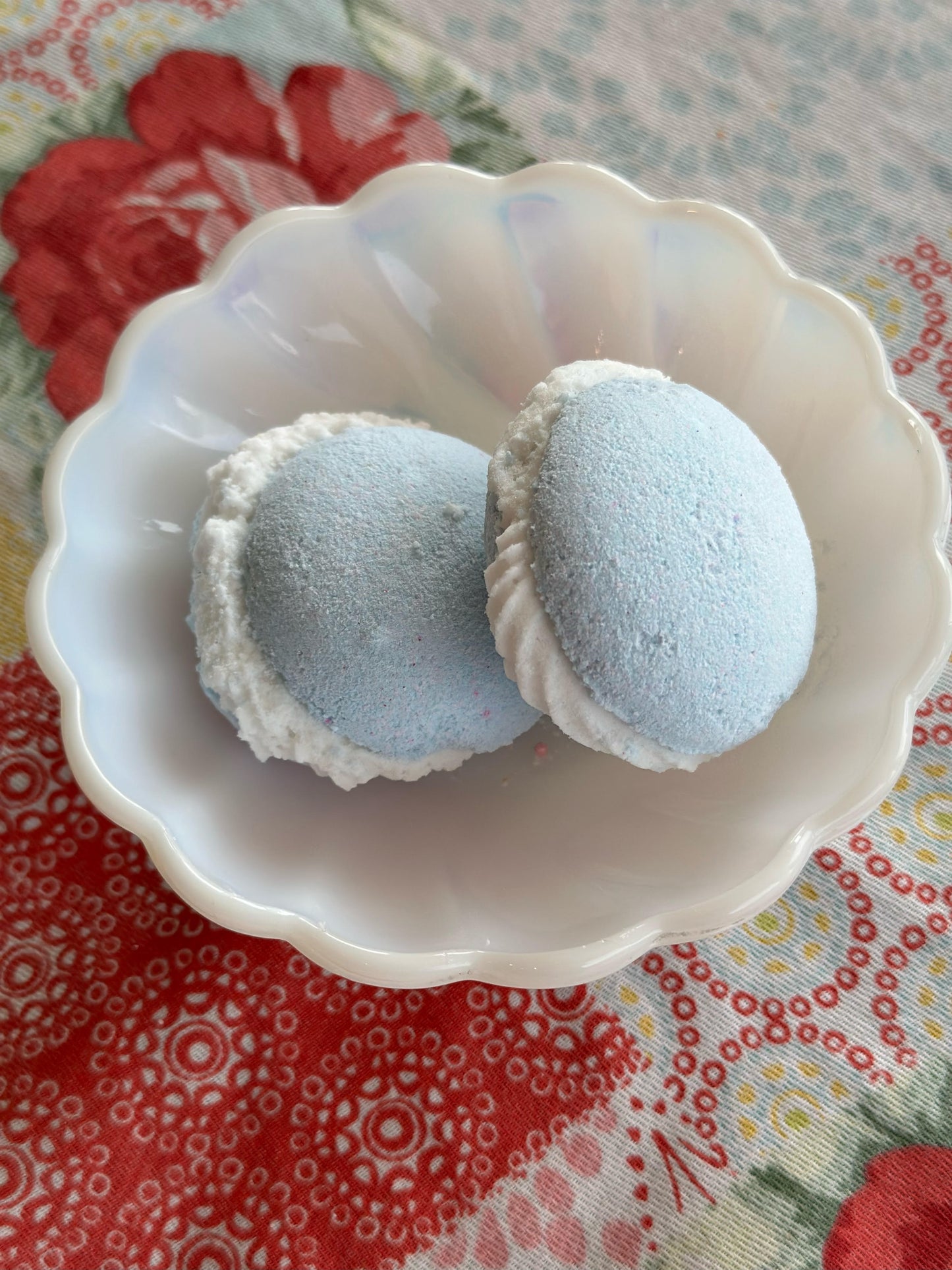 tropical macron bath bomb